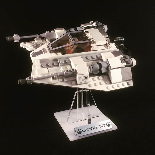 Support daffichage en acrylique pour LEGO Star Wars Snowspeeder 20e  anniversaire 75259 -  France