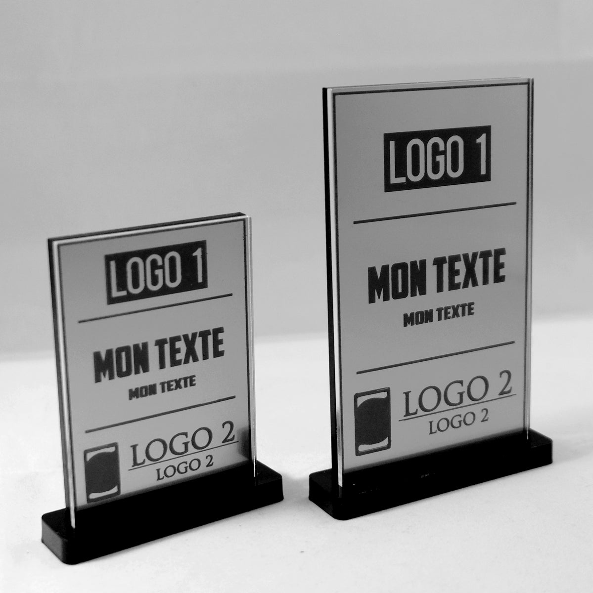 Plaque acrylique noire, gravure blanche 7x5 et 10x6 cm –  Accessoires-Figurines